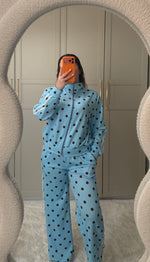 Ensemble bleu à pois
