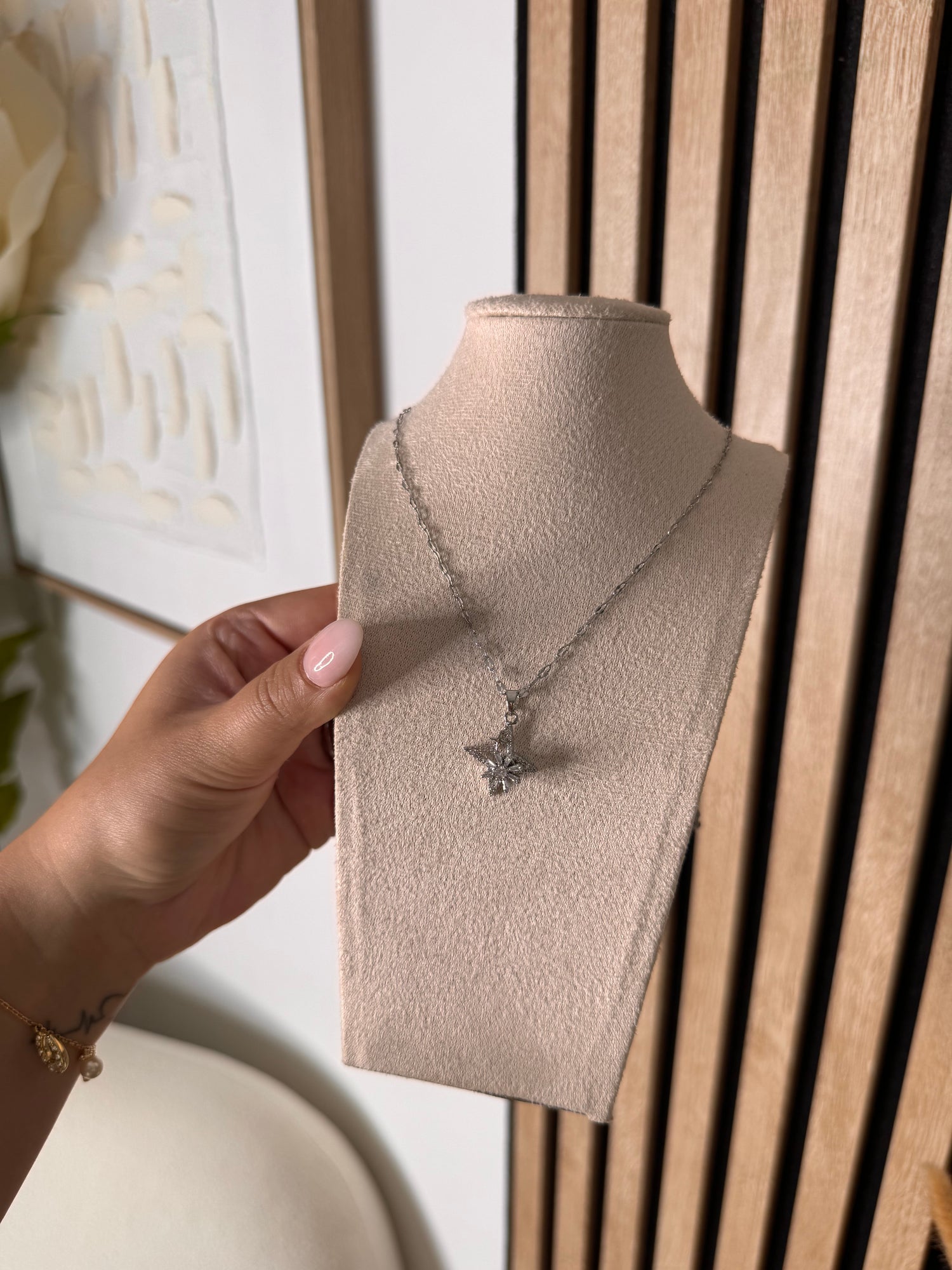 Collier Pita