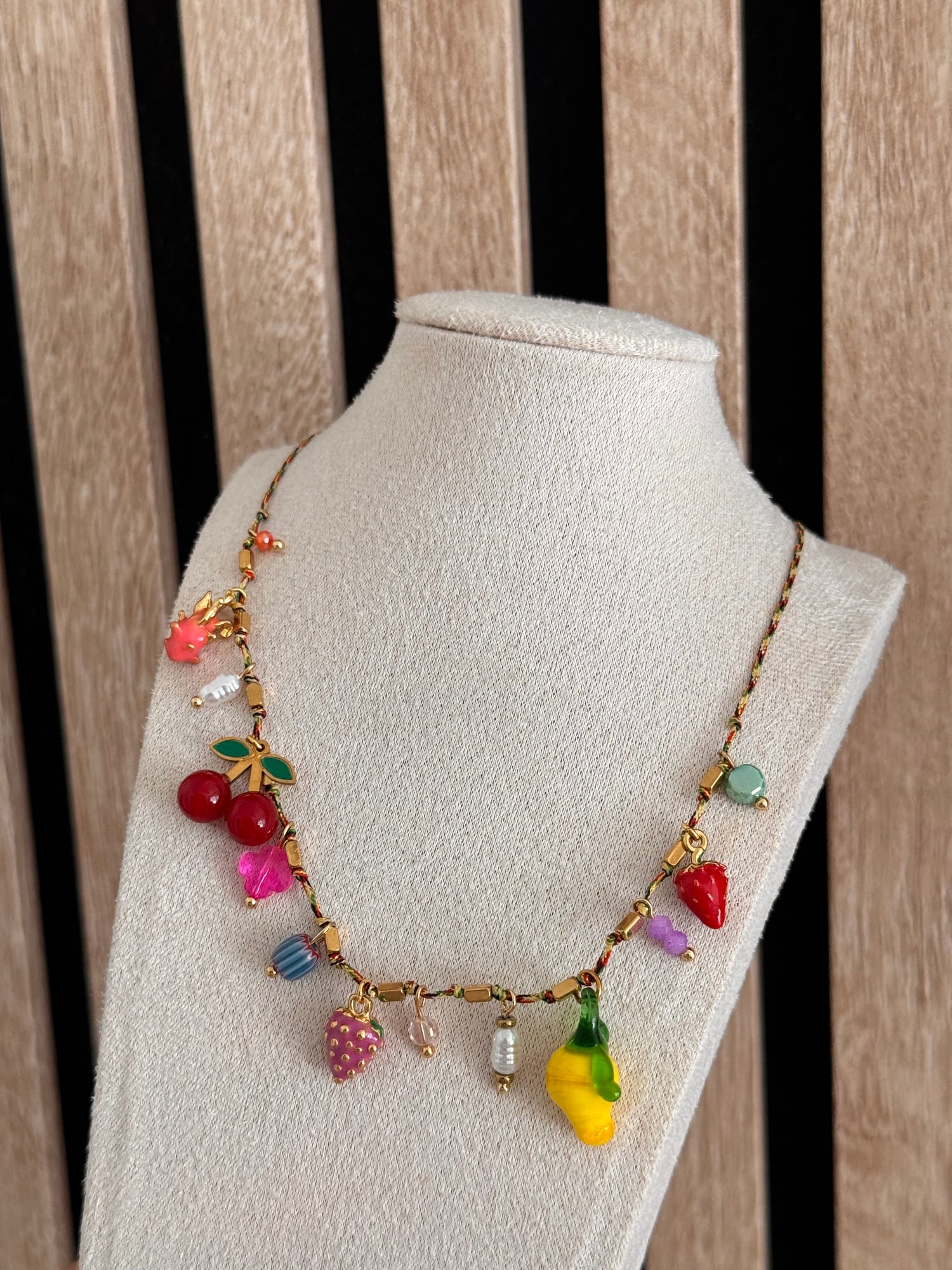 Collier frutti