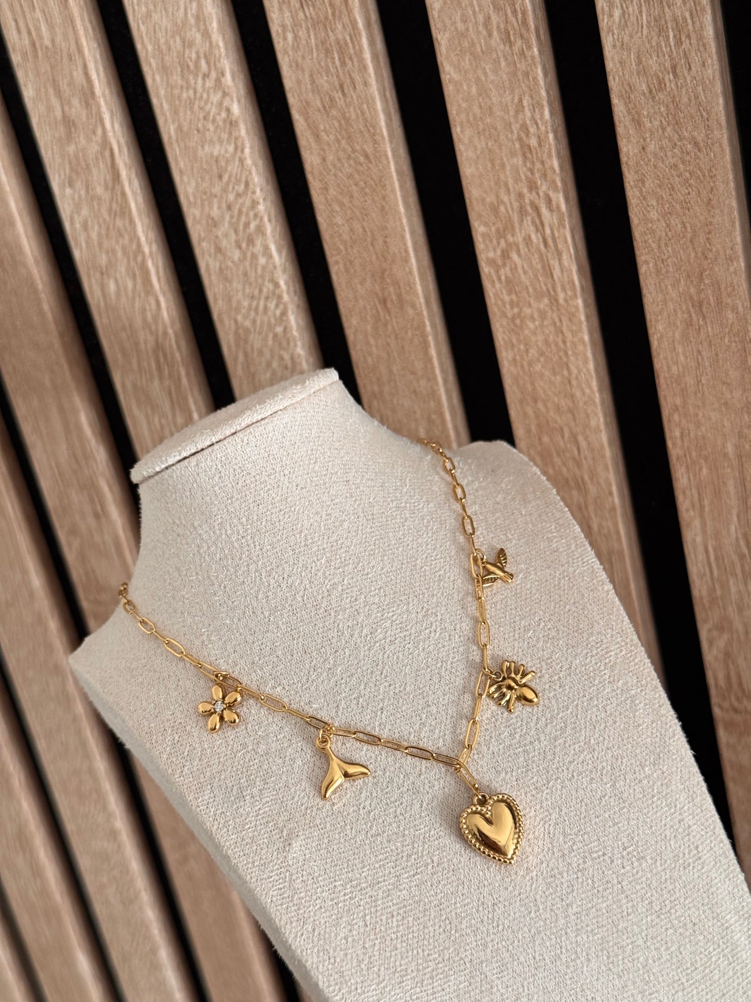 Collier Oluna