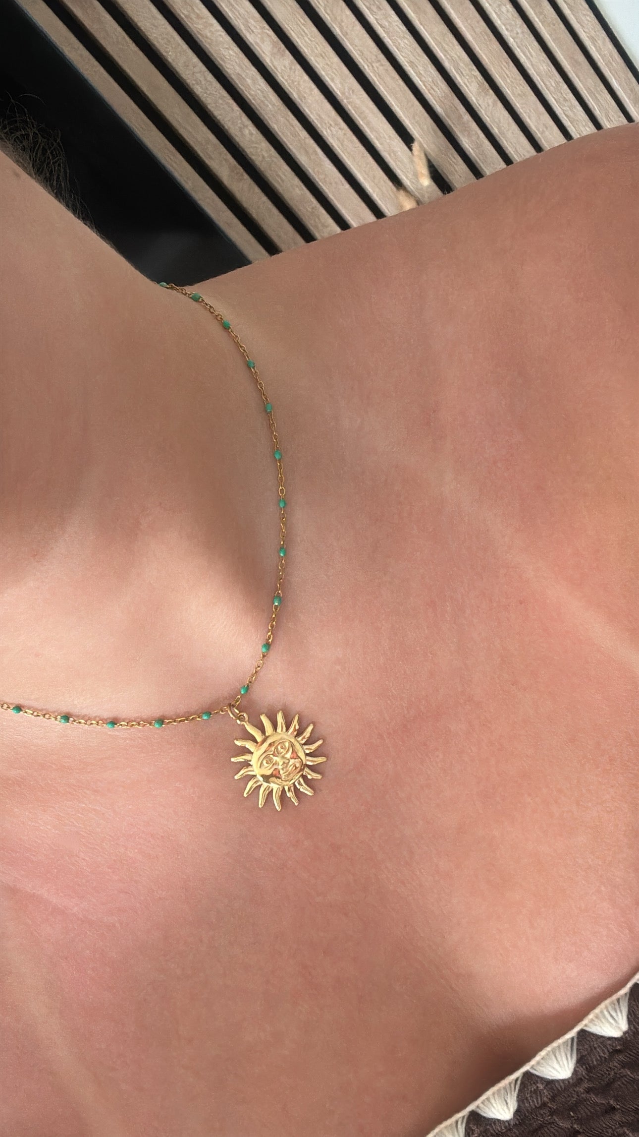 Collier Sunvert