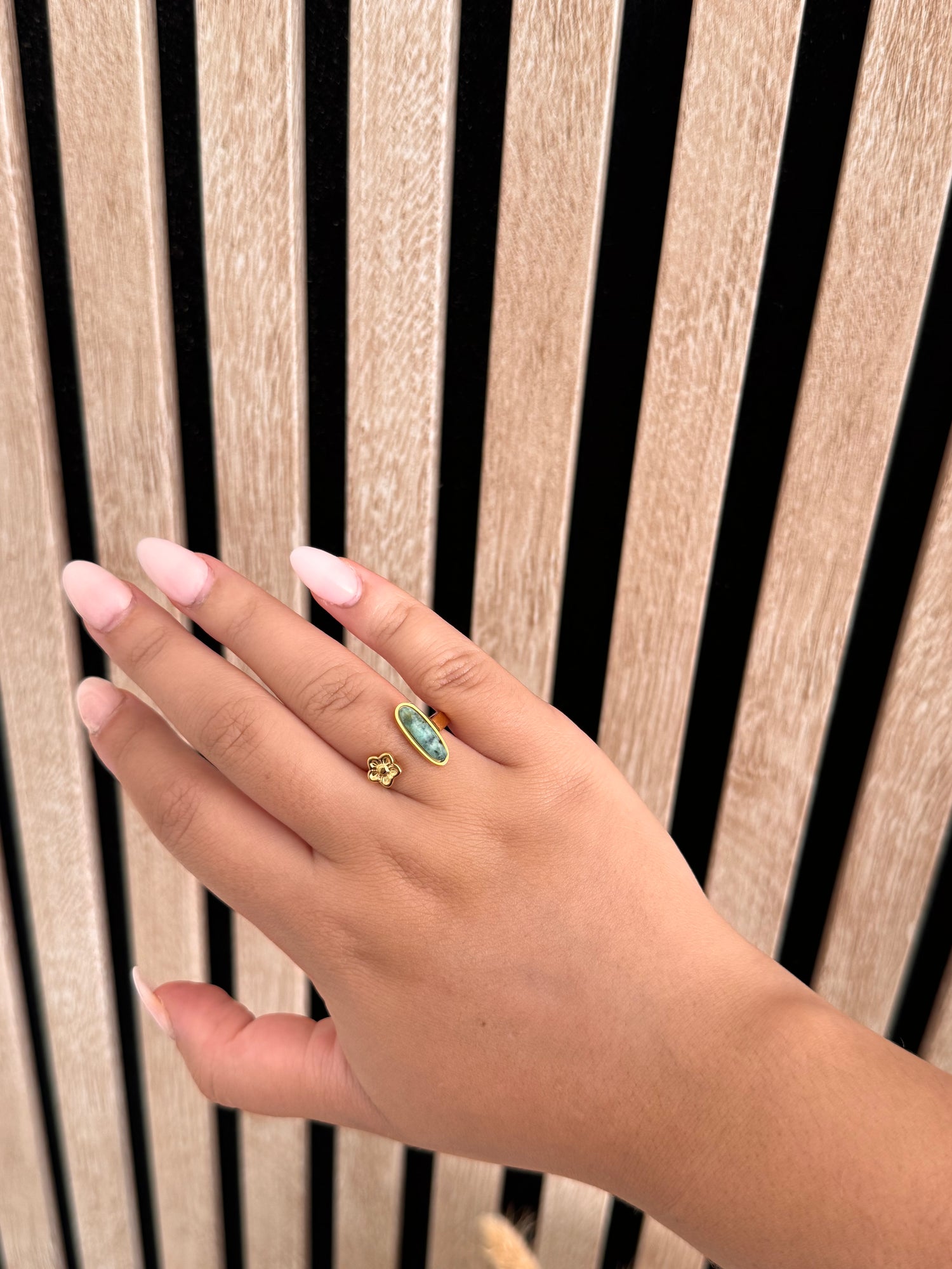 Bague Neha
