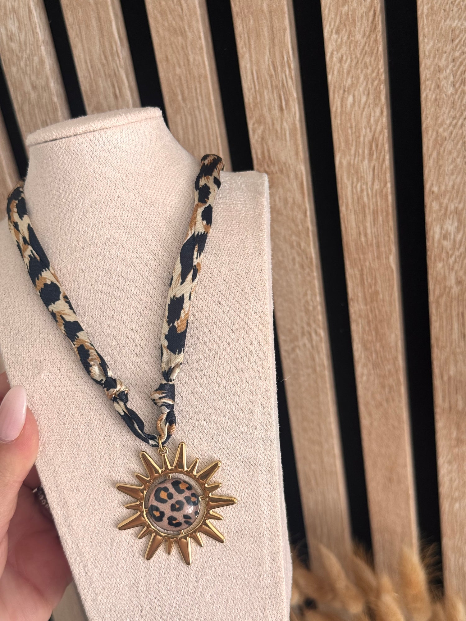 Collier Bastet