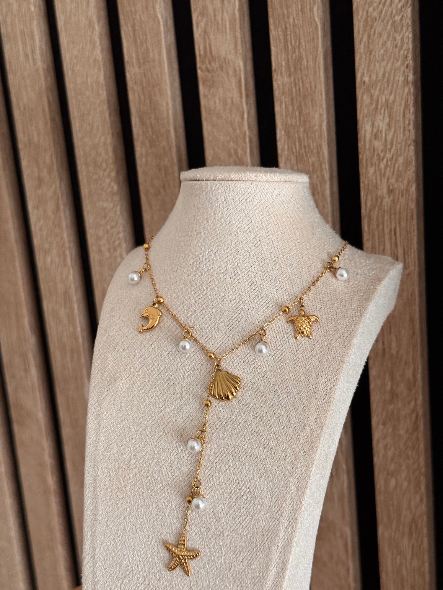 Collier Lilly