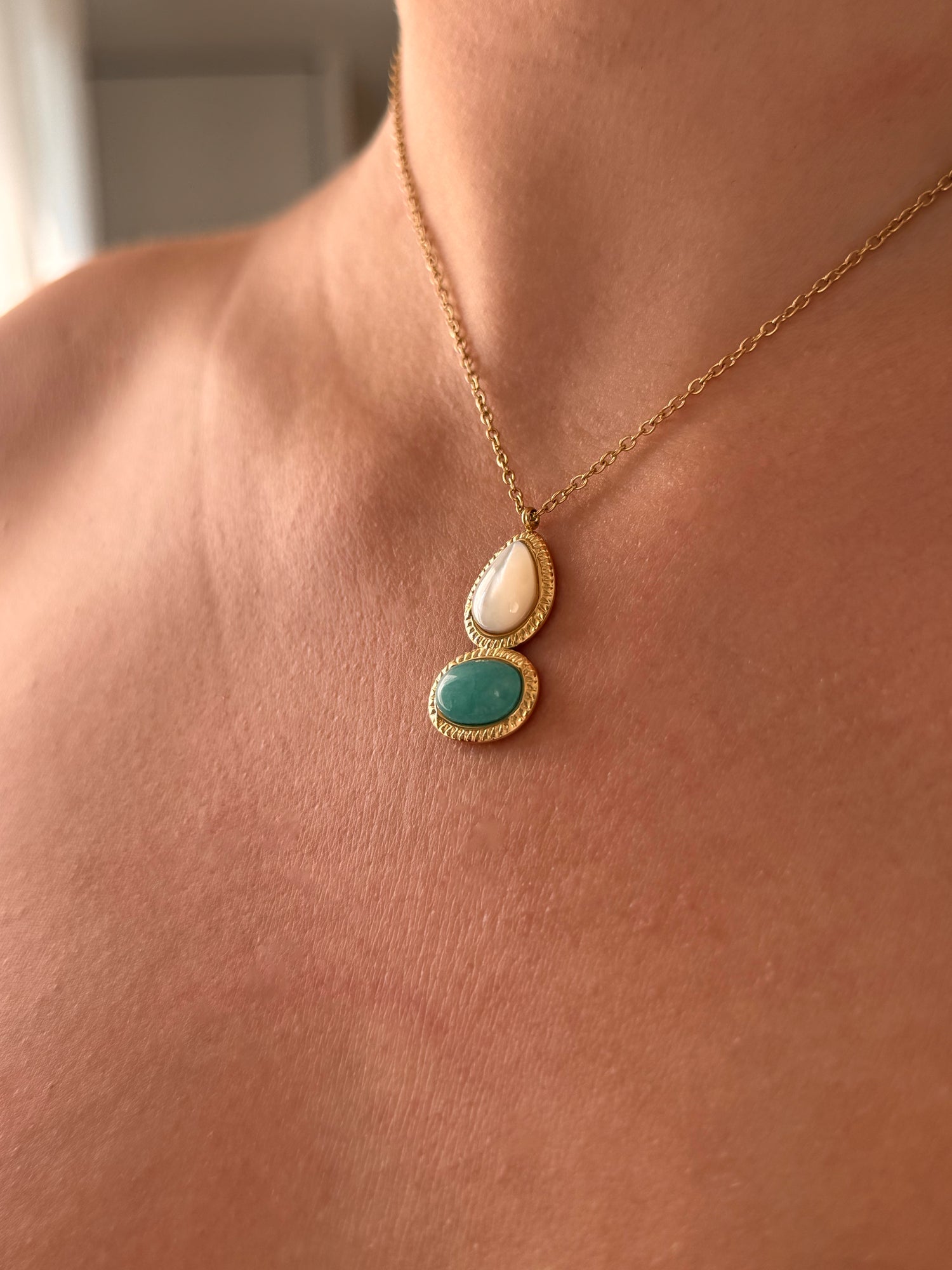Collier célestina